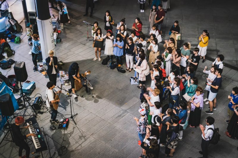 若者の未来は誰が支える？