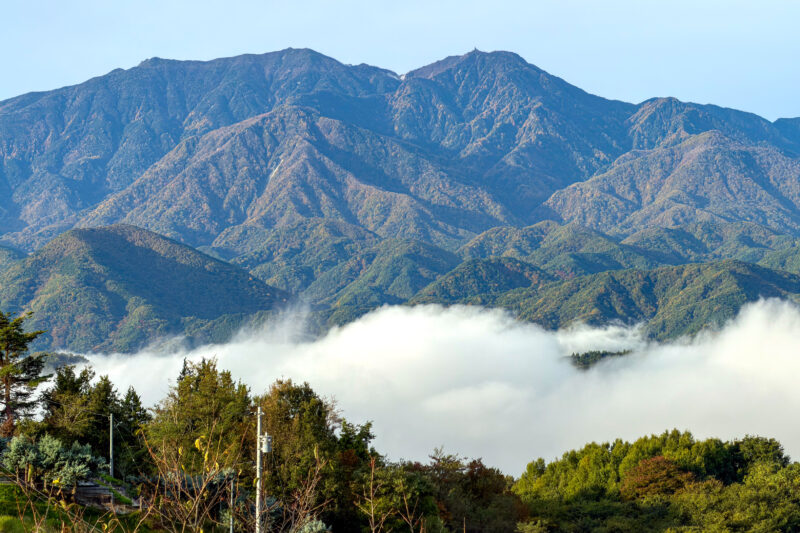 早く目覚めた朝、目の前には見たこともない景色