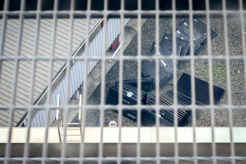 地球のどこかに埋められていくのか？