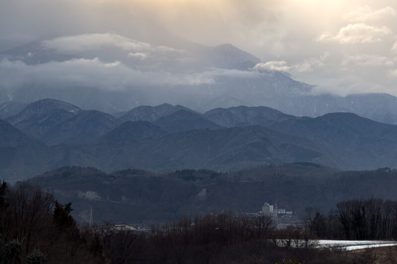 雪の山梨は気温が下がった