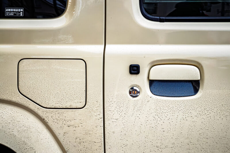 汚れているくらいが似合う車だけど限度がある